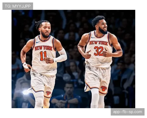 唐斯挡拆面对内线拉开空间，比爱德华兹突破更稳效率